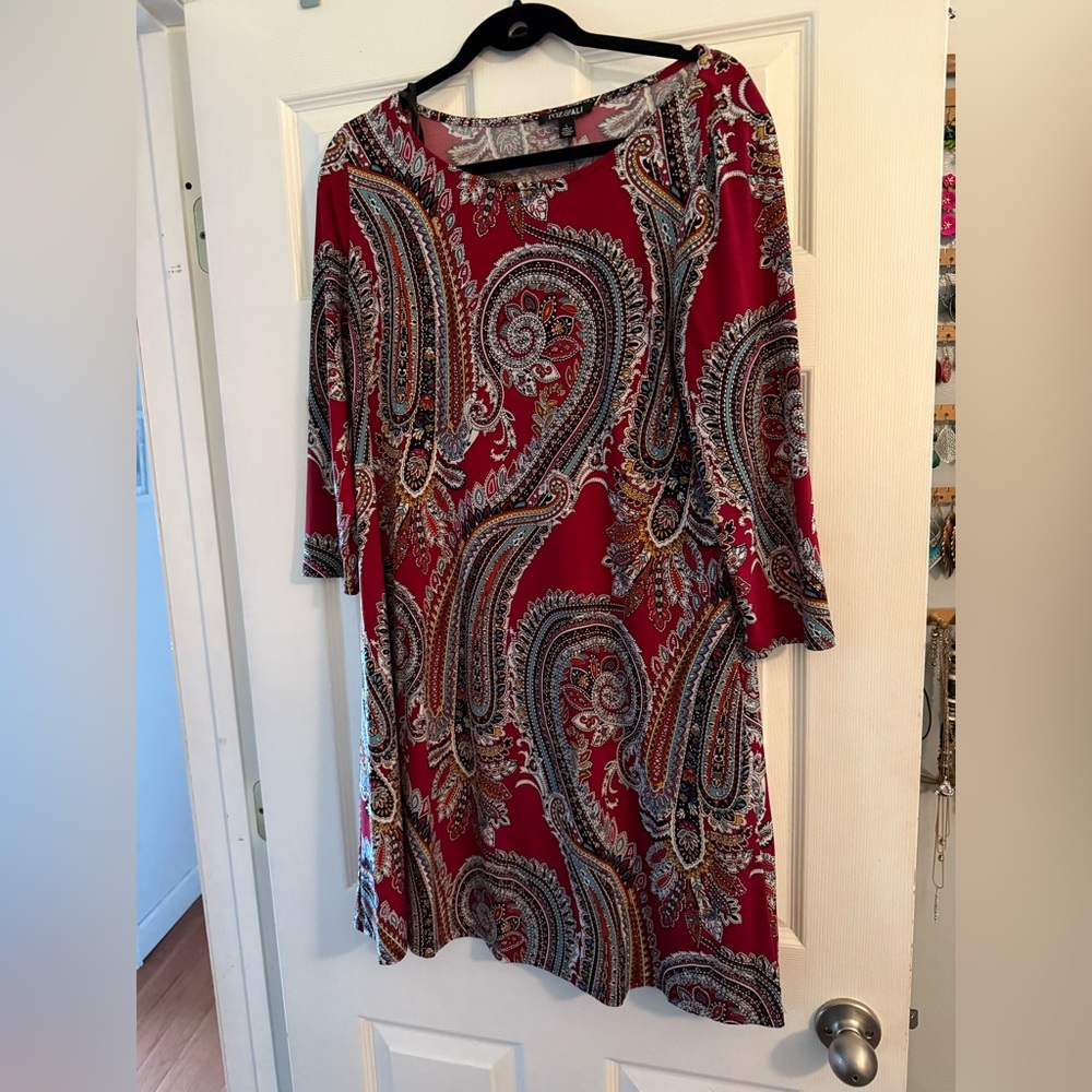 Roz & Ali Red Paisley Long Sleeve Dress